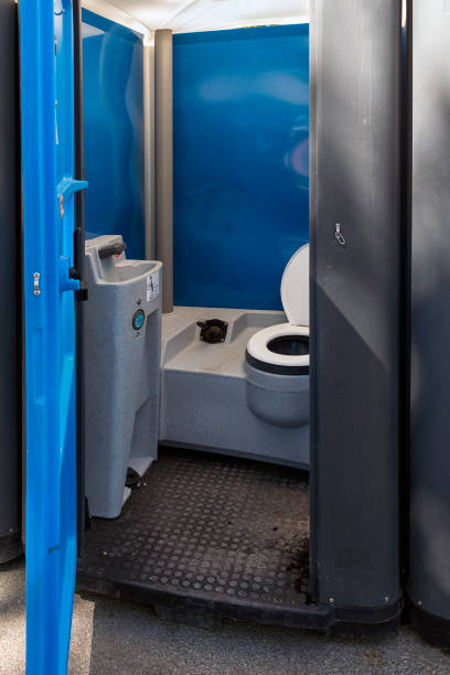 Porta potty rental for festivals in Minneapolis, KS